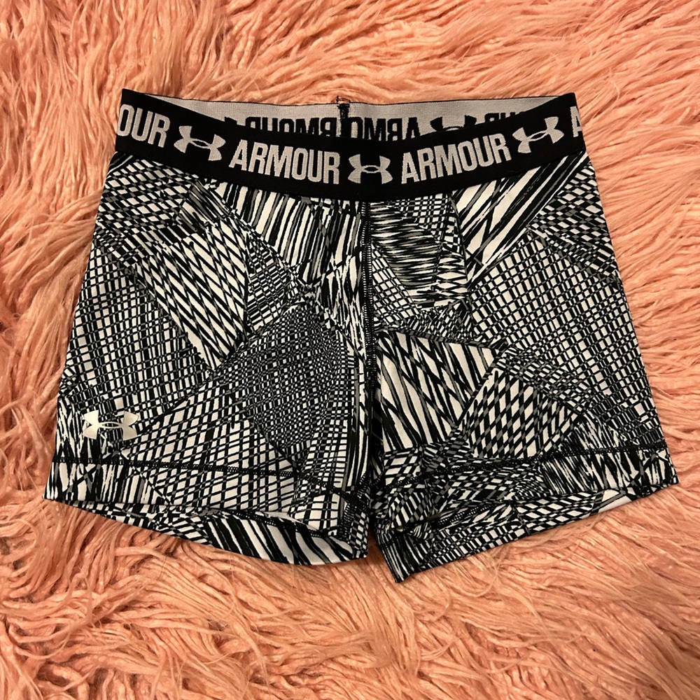 Under Armour black and white pattern shorties